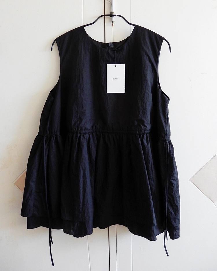 유노이아 리프 스트링 베스트 블랙 leaf string vest black 판매합니다 이미지