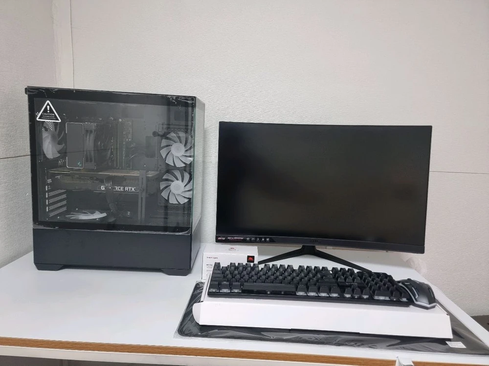 게이밍 컴퓨터 팝니다.고사양 풀세트.롤.발로란트.옵치.피시.PC.스팀.배그 i5 14400f+RTX3080 이미지