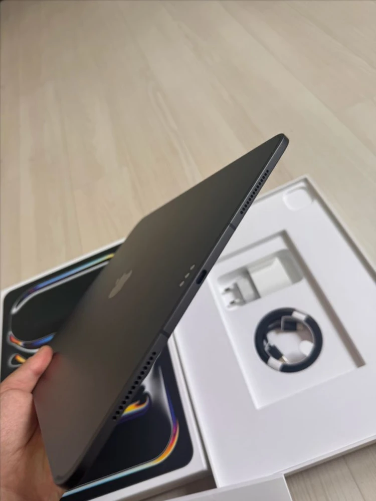 아이패드프로 13인치 M4 256GB 셀룰러 신품급 이미지
