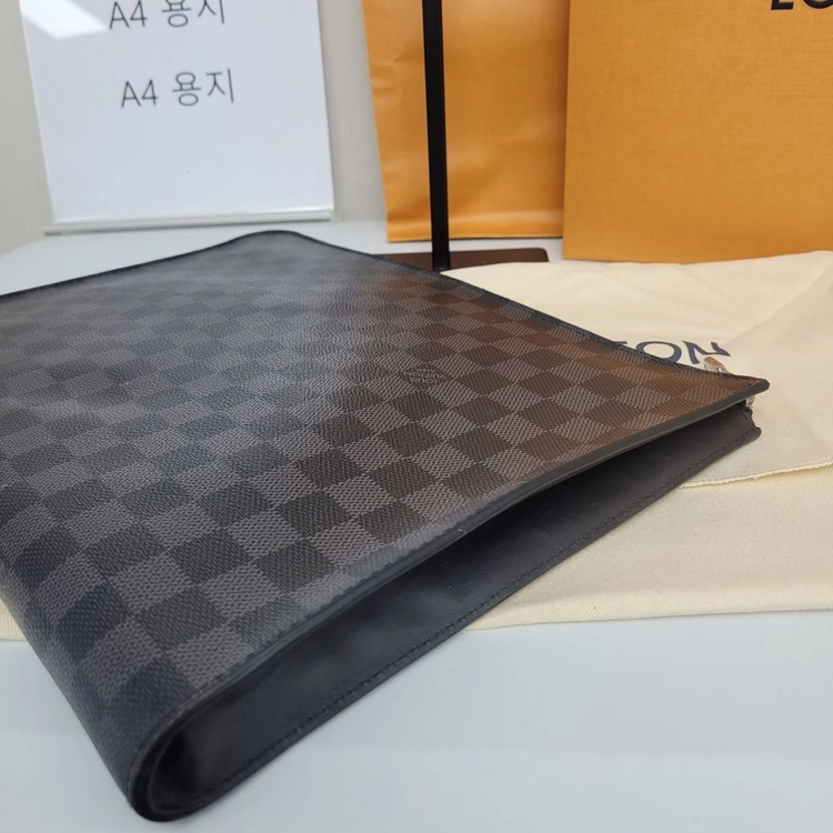 루이비통 N64437 포쉐트주르GM 클러치 (누나명품중고) 이미지