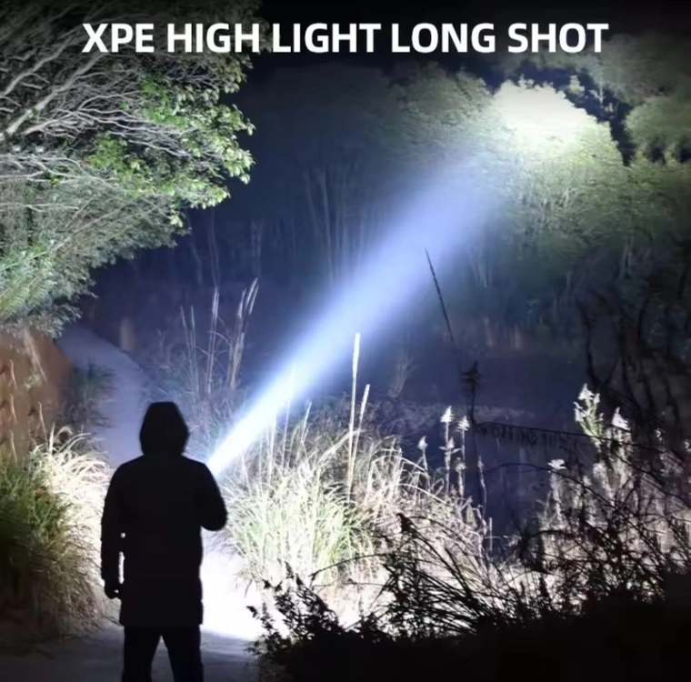 새상품/태양열및 C충전식 대형후레쉬 렌턴 랜턴 손전등 이미지