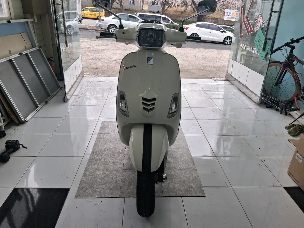 베스파sxl125 클래식 스쿠터 벤리 슈퍼커브 이미지