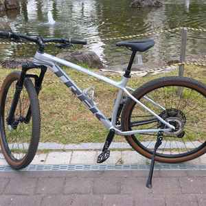 트렉 프로칼리버 8 XT MTB 자전거 이미지