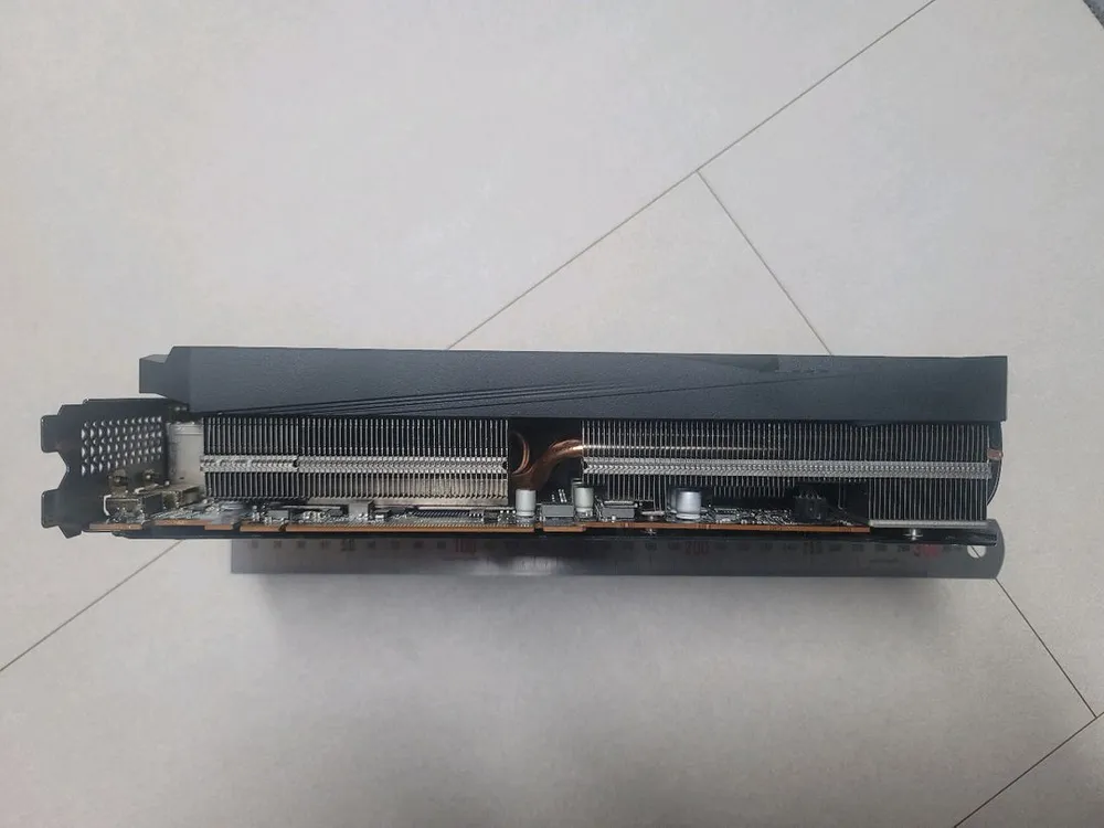기가바이트 어로스 RX 5700XT 8G 풀박 팝니다 이미지