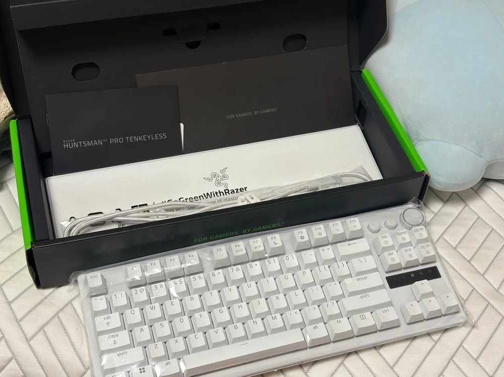 헌츠맨 V3pro Tkl 1K 화이트 이미지