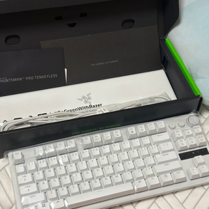 헌츠맨 V3pro Tkl 1K 화이트 이미지