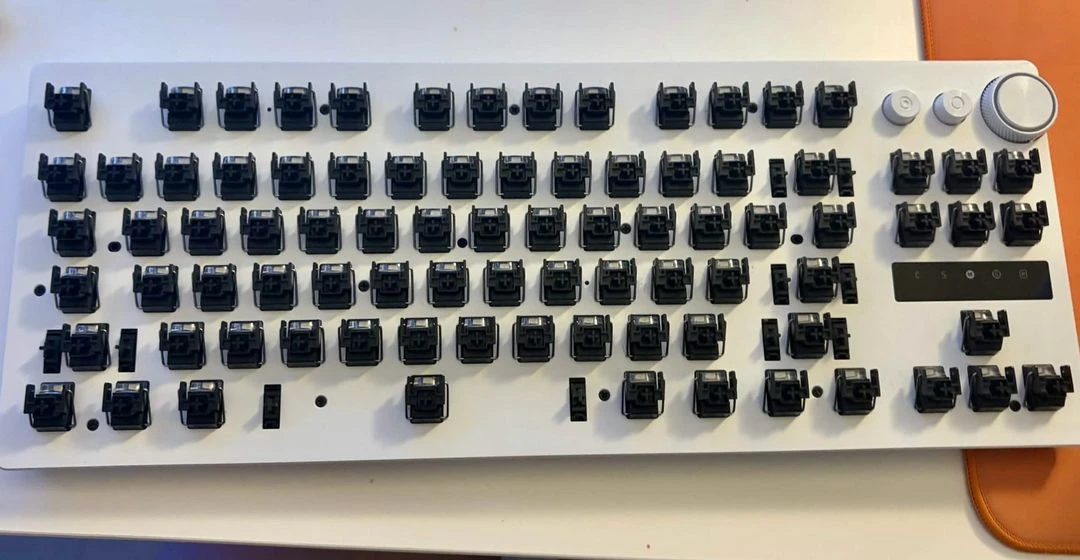 헌츠맨 V3pro Tkl 1K 화이트 이미지