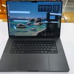 맥북프로 M3 Pro 16인치 18GB 512GB 이미지
