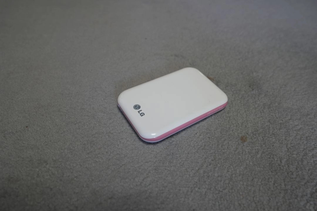 LG 외장하드 (HDD 2.5) 1T, 하드케이스 포함 6만 5천원에 판매 이미지