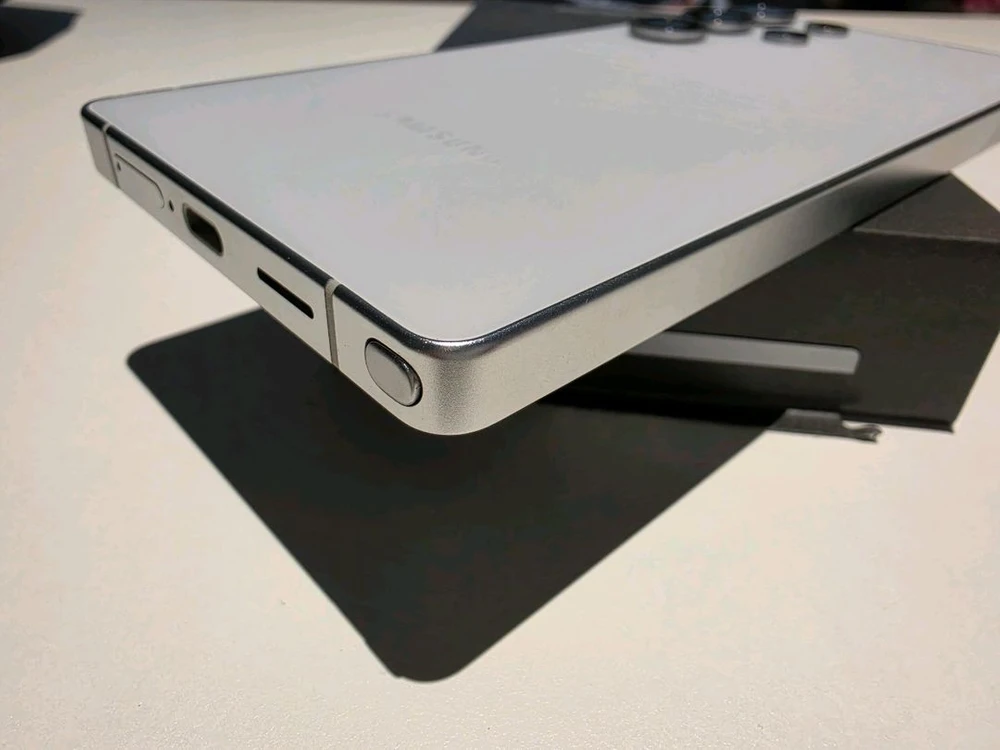 갤럭시 S25 울트라 512GB 티타늄 화이트 실버 새제품급 (삼케플 양도 가능) 이미지