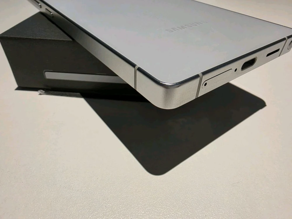 갤럭시 S25 울트라 512GB 티타늄 화이트 실버 새제품급 (삼케플 양도 가능) 이미지