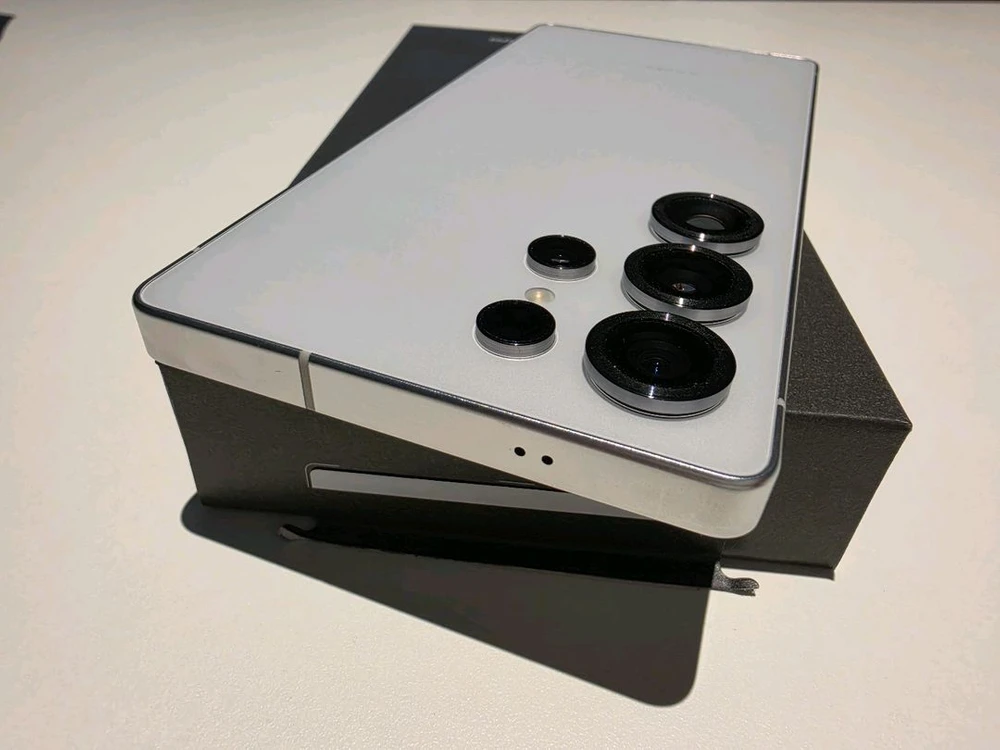 갤럭시 S25 울트라 512GB 티타늄 화이트 실버 새제품급 (삼케플 양도 가능) 이미지
