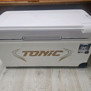 토닉 아이스박스36l 바퀴형 이미지