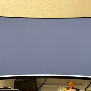 Dell 에일리언웨어 AW3225QF 모니터 이미지