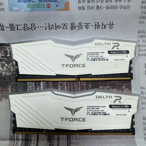 팀그룹 T-FORCE DDR4 3600 8GB 램 2개 16GB 이미지
