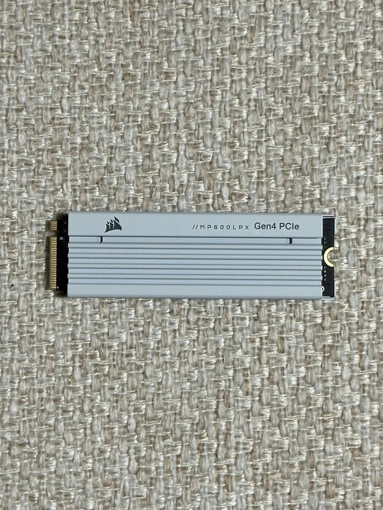 커세어 CORSAIR MP600 PRO LPX M.2 NVMe ssd 2tb 히트싱크 이미지