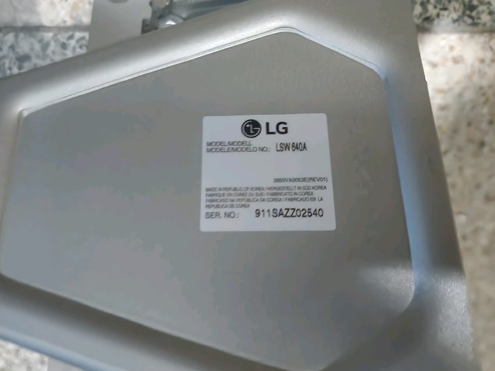 LG tv 티비 벽걸이 브라켓(정품) 거의 새상품 상태매우좋음 LSW650A 911SAZZ02540 MJH62957 이미지