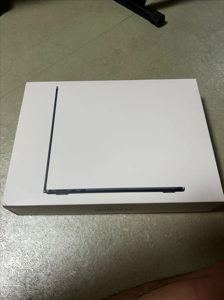 맥북에어 M2 13인치, ssd 512, 램 8, 스페이스 그레이 이미지