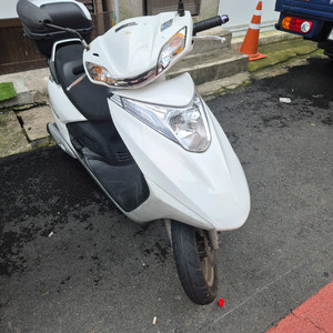 125cc 스쿠터 이미지