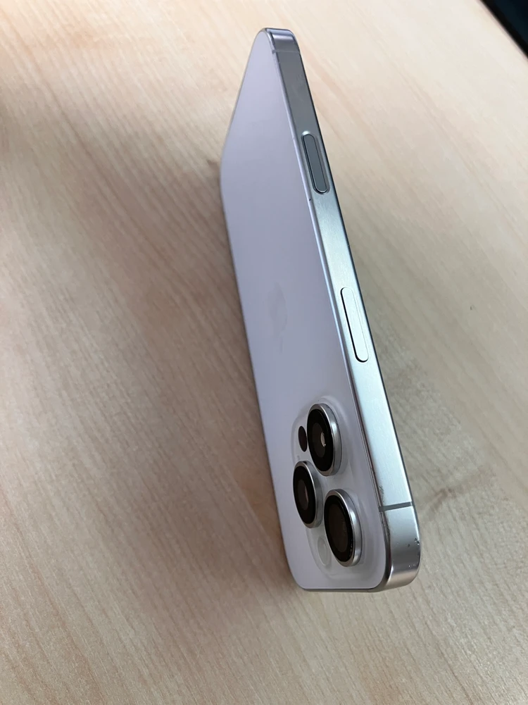 아이폰 16pro 128GB 화이트 팔아요 이미지