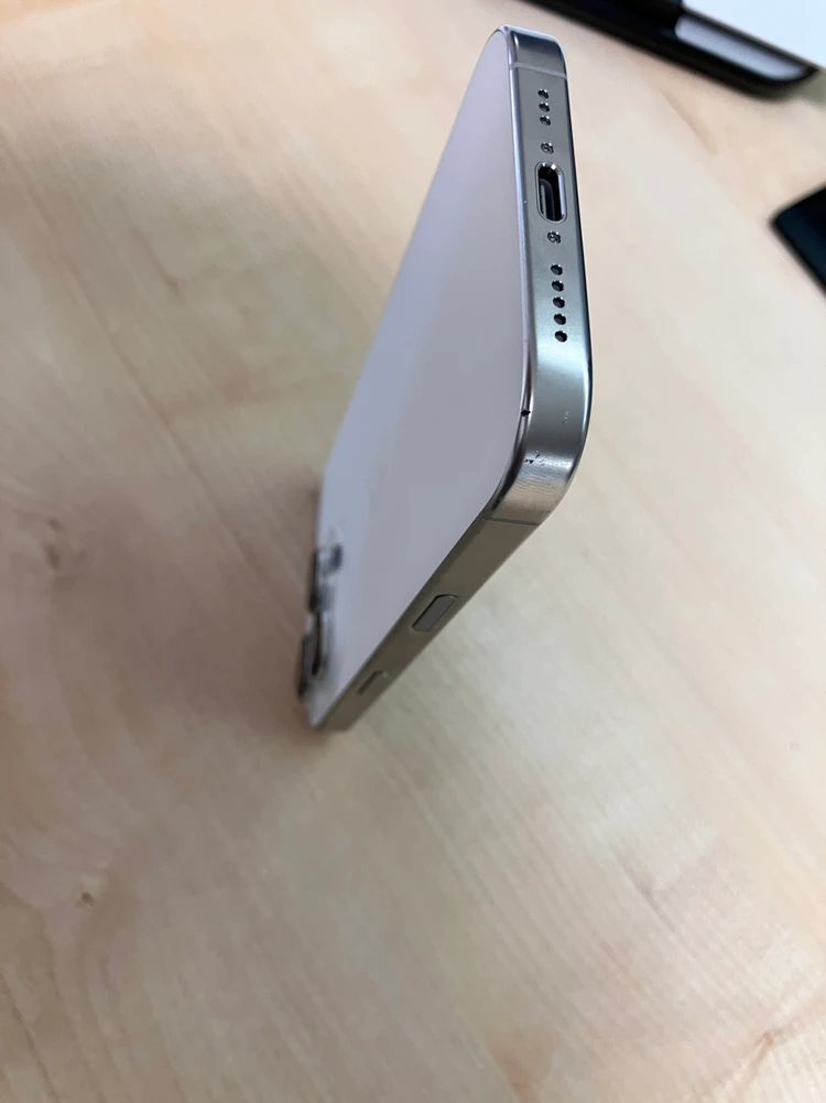 아이폰 16pro 128GB 화이트 팔아요 이미지