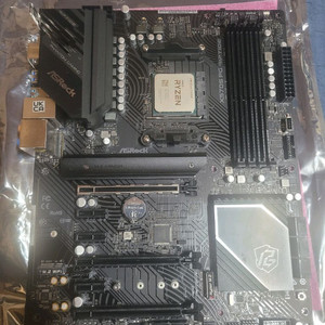 라이젠5700x CPU + x570s 메인보드 세트 이미지