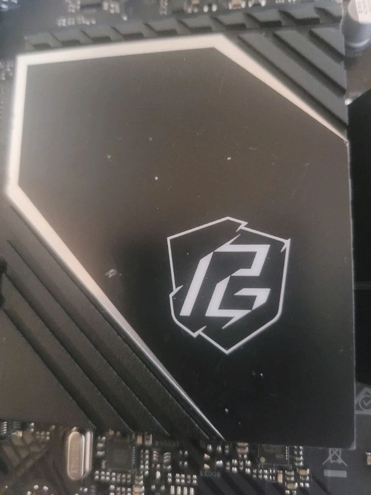 라이젠5700x CPU + x570s 메인보드 세트 이미지