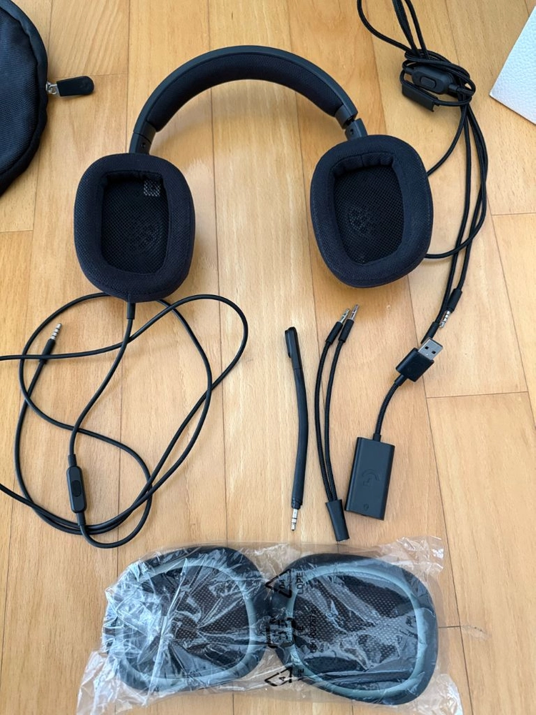 로지텍 G433 게임헤드셋 헤드폰 이어폰 게이밍 새 상품급새상품급사진구성개인입니다가까운곳은 2만원추가시 집 문앞에 이미지