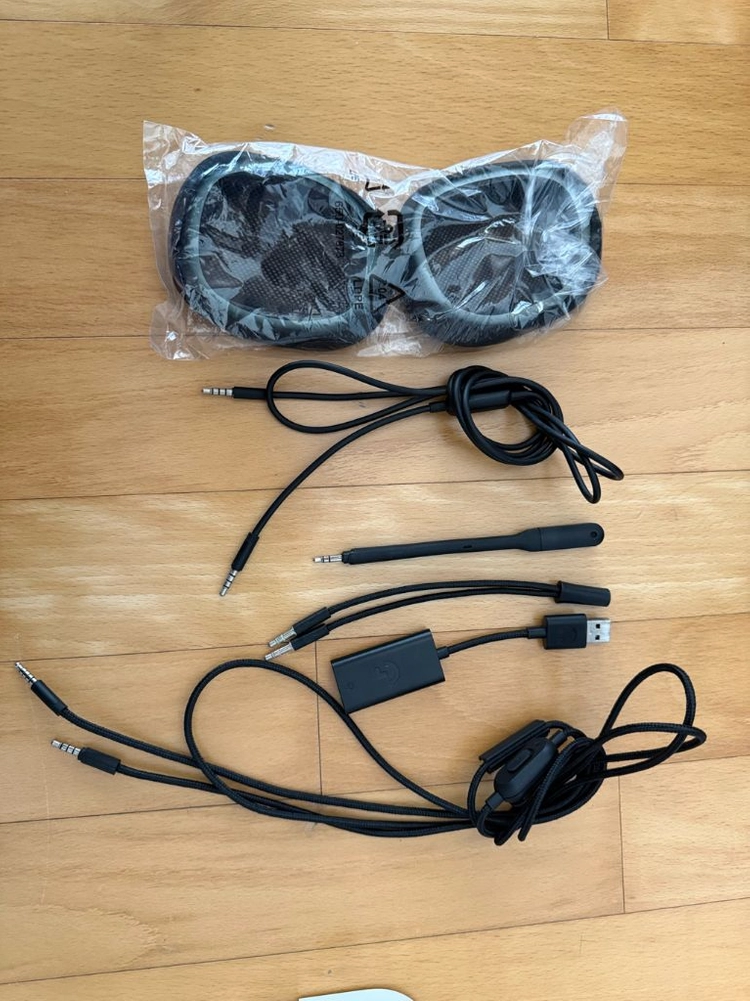 로지텍 G433 게임헤드셋 헤드폰 이어폰 게이밍 새 상품급새상품급사진구성개인입니다가까운곳은 2만원추가시 집 문앞에 이미지