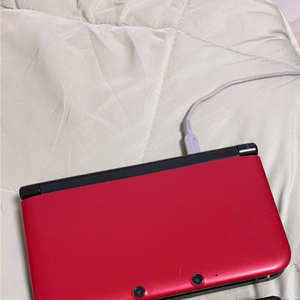 닌텐도 3DSXL 레드 이미지