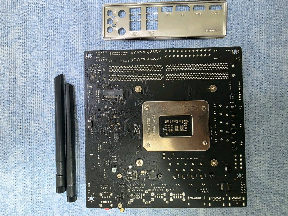 미니 ITX 메인보드 + cpu i3 14100 + 쿨러 이미지