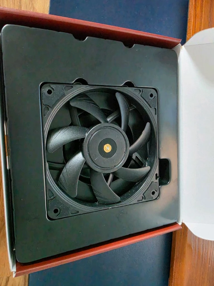 녹투아 NF-A12x15 PWM 크로맥스 이미지