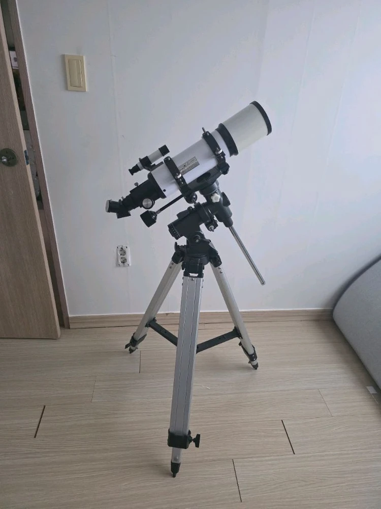 입문용 천체망원경 이미지