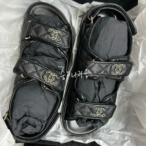 샤넬 벨크로 샌들 그레인드 카프스킨&블랙39 이미지