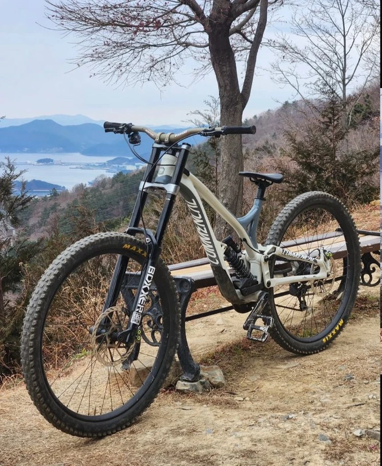 코멘샬 v4 풀샥 mtb 이미지