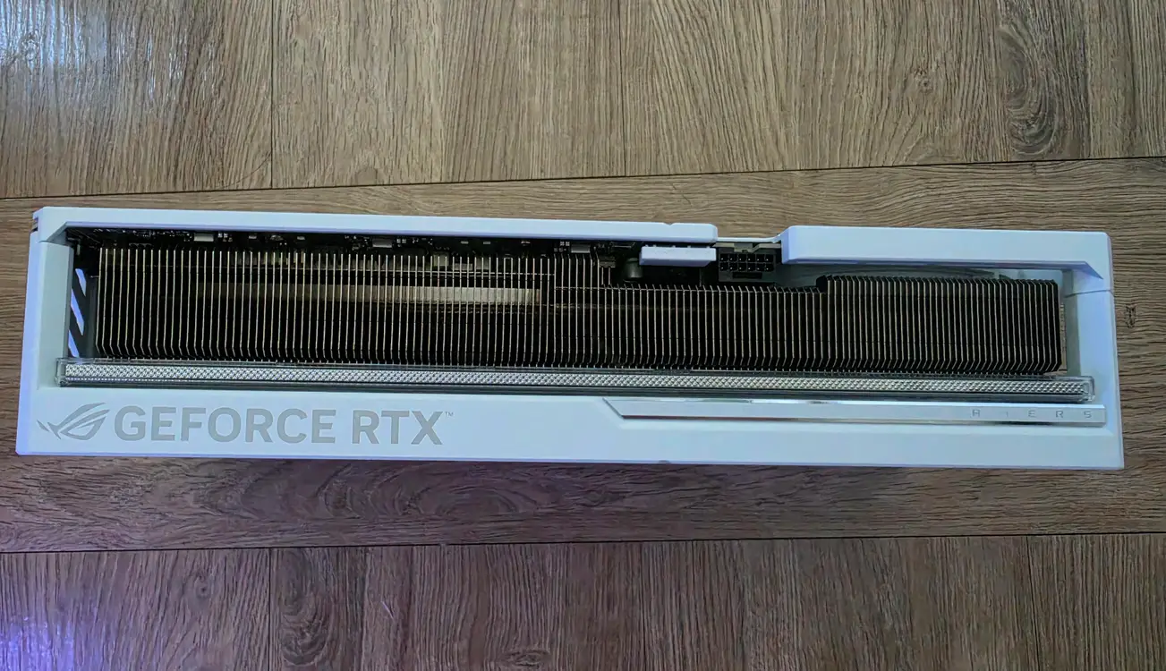 RTX5090 ASTRAL 화이트 아스트랄 상태좋음 이미지