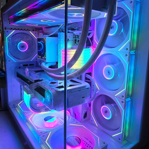 라이젠7 9800X3D RTX5070TI 화이트PC 팝니다 이미지