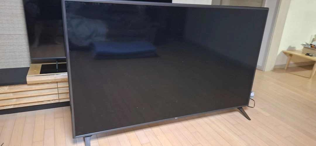 lg 75인치tv. uhd hdr 4k.스마트. 빽라이트 신품 오늘 교환.. 이미지