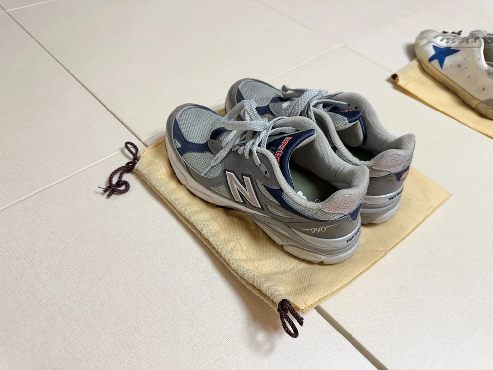 뉴발란스 990 v3 270mm 판매합니다. 이미지