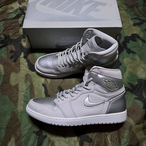 Nike Air Jordan 1 Retro Shadow 2.0 나이키 에어 조던 1 레트로 쉐도우 2.0 이미지