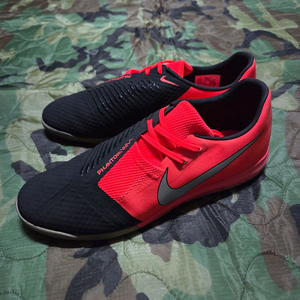 Nike Phantom Venom Academy TF 나이키 팬텀 베놈 아카데미 터프화 풋살화 이미지