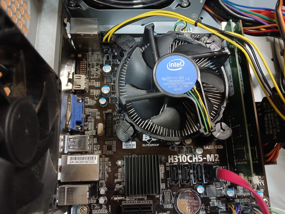 WIN11 인텔 8세대 CPU 커피레이크 고속 사무용 피시 ddr4 삼성8G램 SSD 데스크탑 컴퓨터 본체 이미지