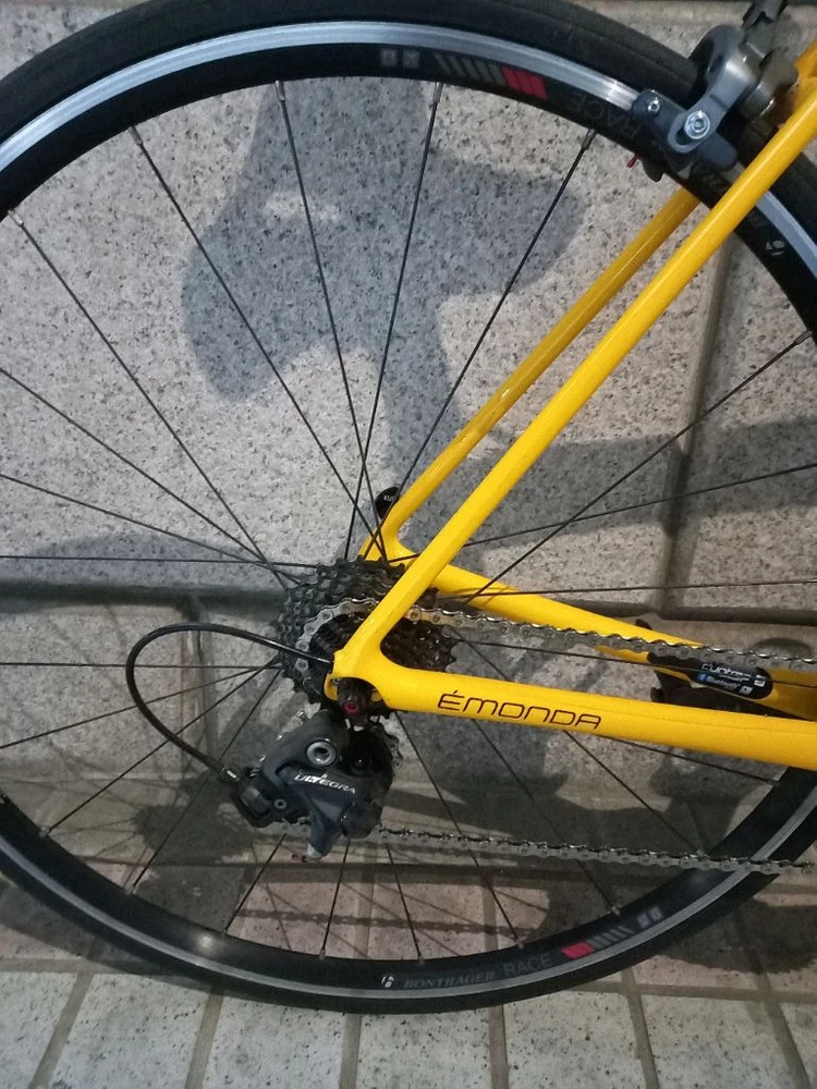 트렉 에몬다 SL6 카본 로드 자전거 이미지