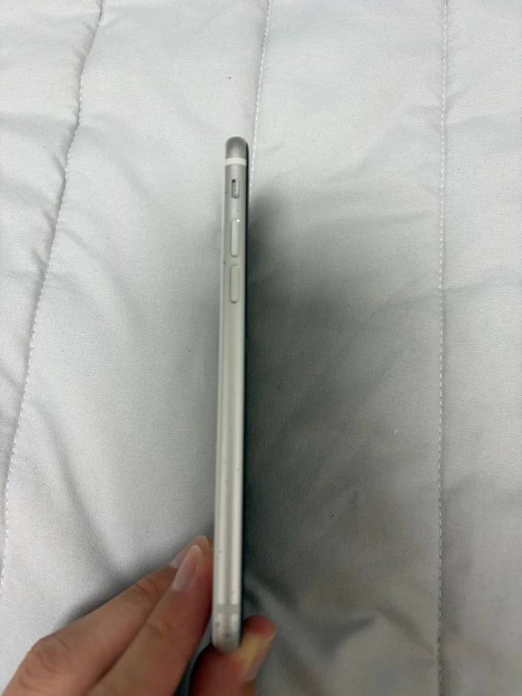 아이폰 SE3 스타라이트 128GB 이미지