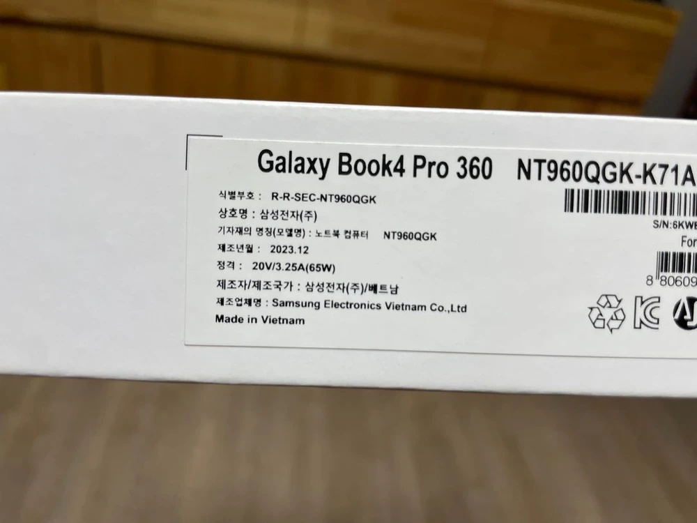 갤럭시북 4 pro 360(NT960QGK-K71AR)16인치. RAM 32GB / SSD 1TB 이미지