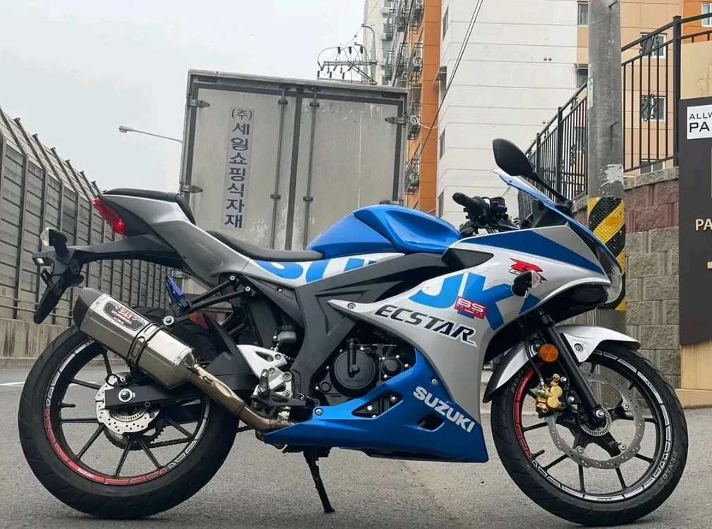 Gsx-r125 2022년 머플러 구변 튜닝바이크 판매 이미지