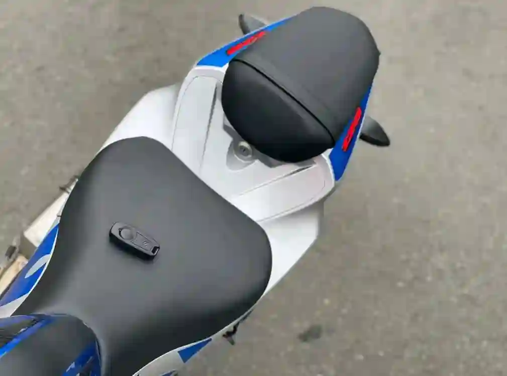 Gsx-r125 2022년 머플러 구변 튜닝바이크 판매 이미지