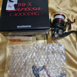 시마노 23 라리사 c3000 이미지