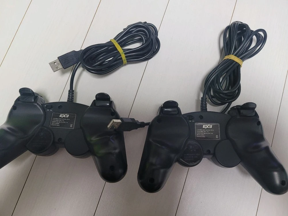 조이트론 EX3 (PS3 유선 호환패드) 이미지