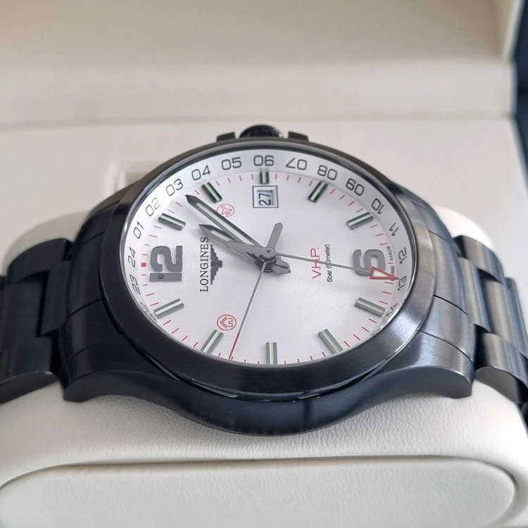 론진 콘퀘스트 V.H.P GMT PVD 43mm L3.728.2.76.6 이미지